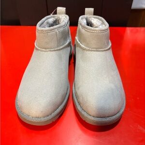 Falls Creek Ankle Boots